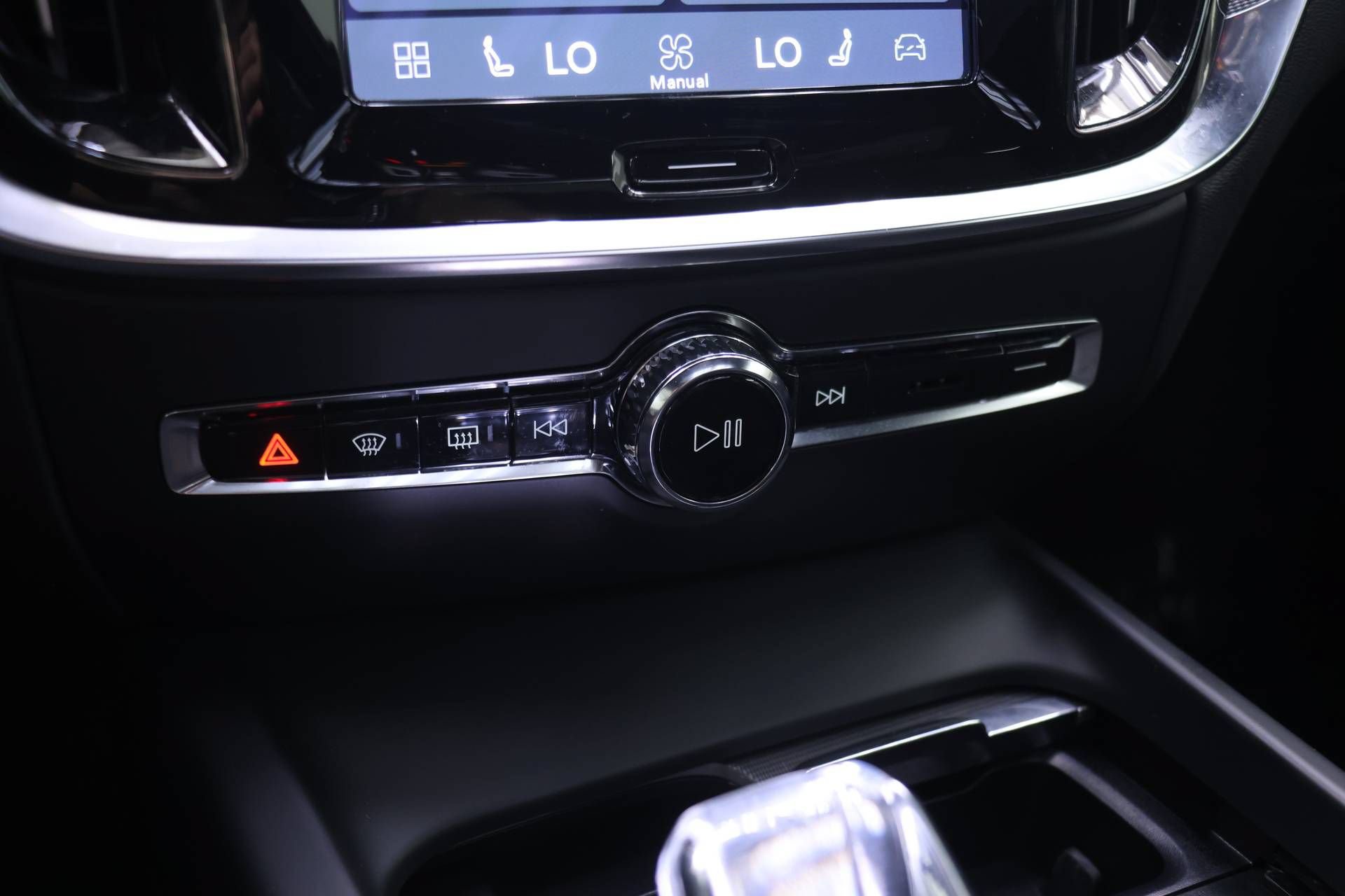 Certified 2024 Volvo S60 B5 Plus FWD image 9