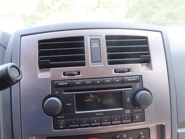 Used 2006 Dodge Dakota SLT w/ Sport Appearance Group AWD/4WD image 22