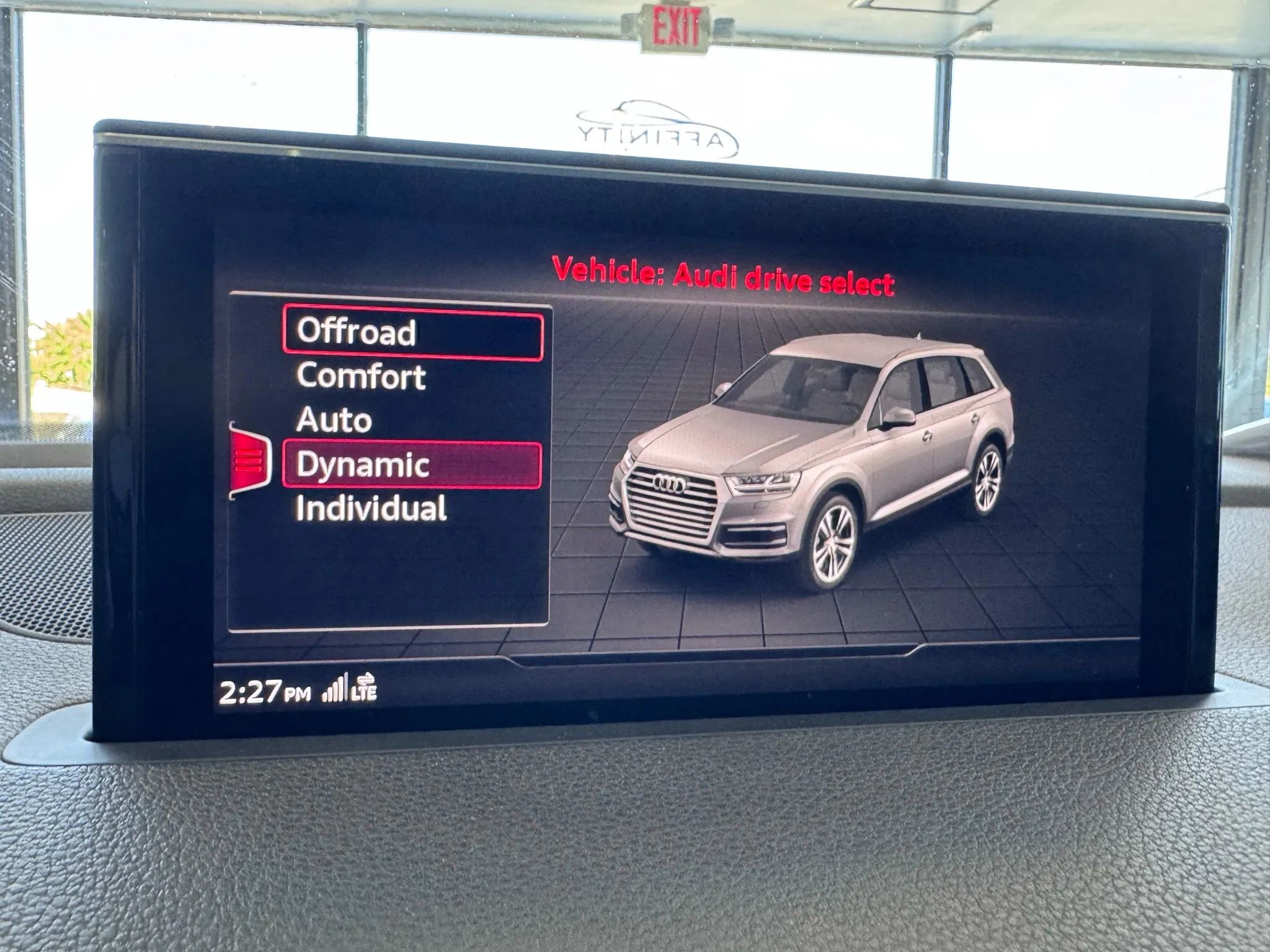 Used 2017 Audi Q7 2.0T Premium Plus w/ Premium Plus Package image 45