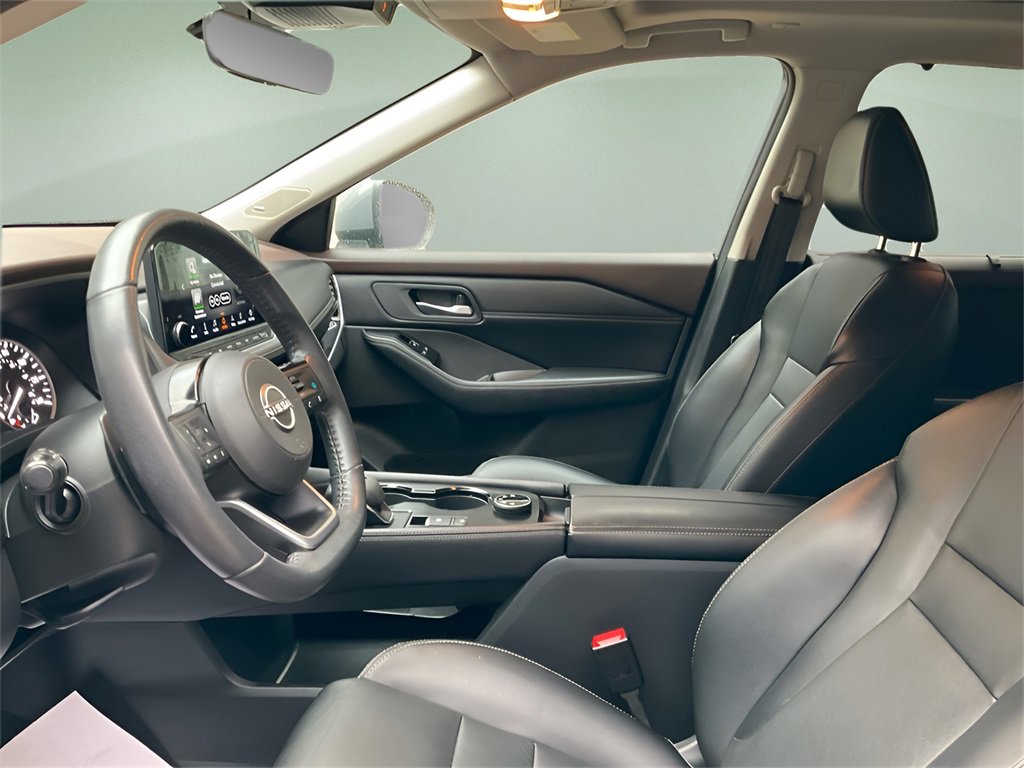 Used 2022 Nissan Rogue SL w/ SL Premium Package image 16