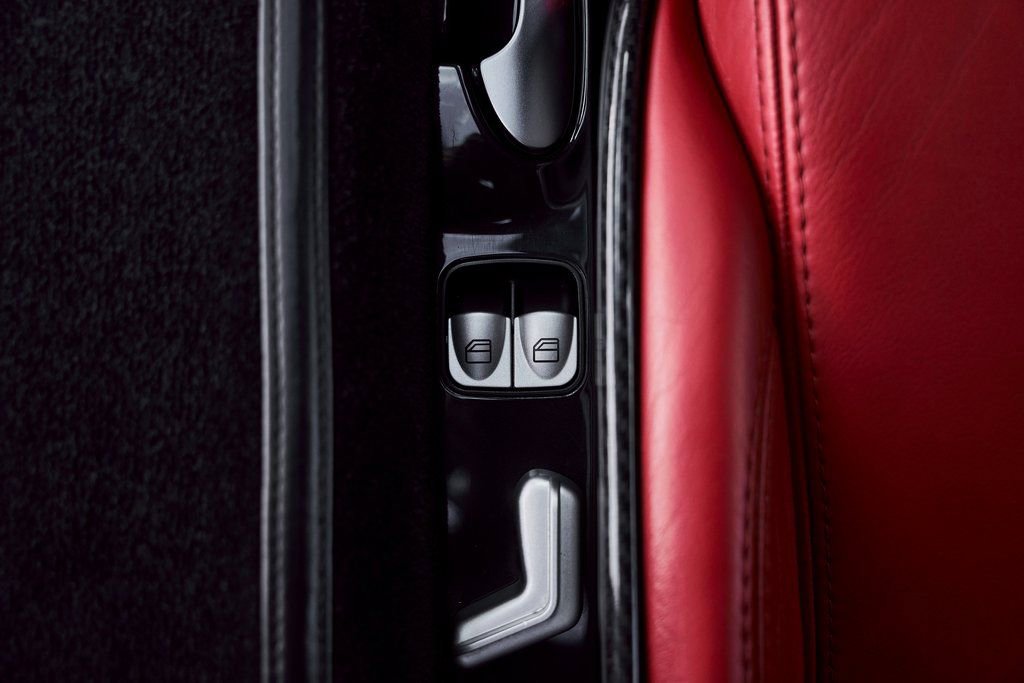 Used 2006 Mercedes-Benz SLR image 42