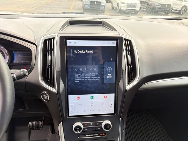Used 2024 Ford Edge Titanium image 21