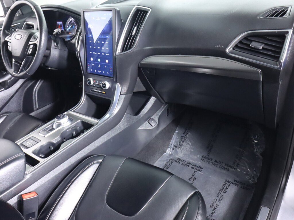 Used 2022 Ford Edge Titanium image 38
