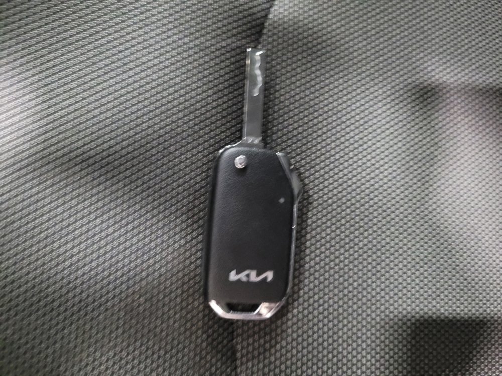 Used 2023 Kia Forte LXS image 32