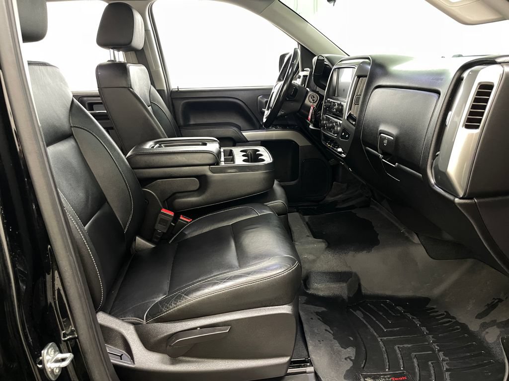 Used 2018 Chevrolet Silverado 1500 LT w/ All Star Edition AWD/4WD image 35