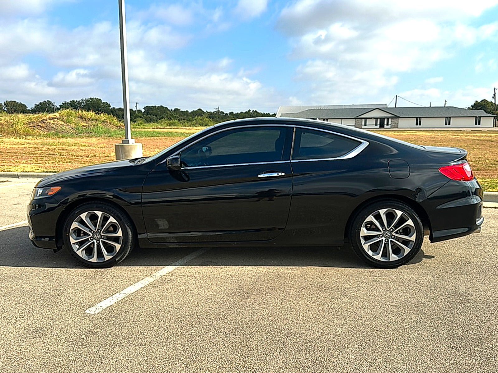 Used 2015 Honda Accord EX-L image 5