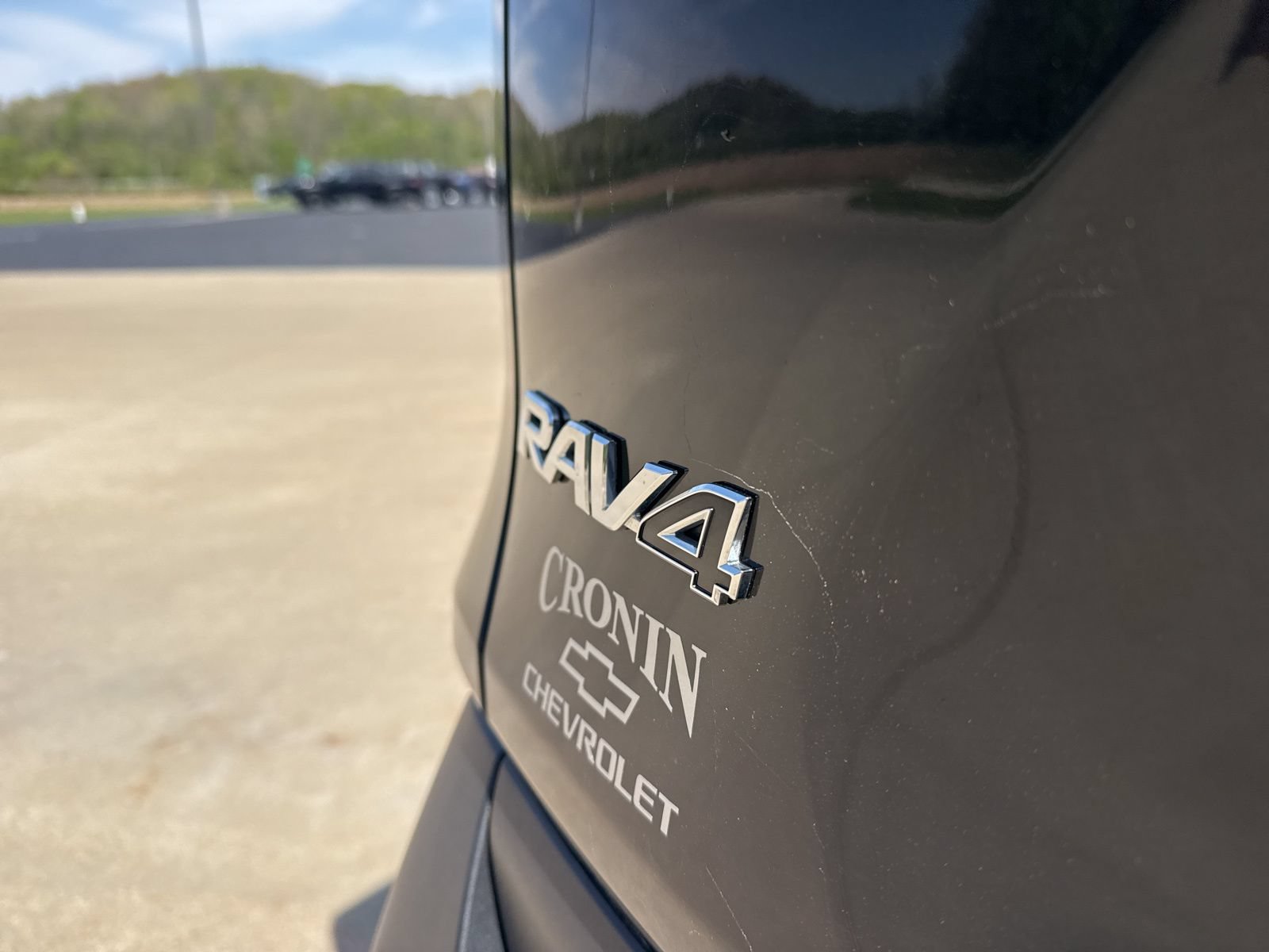 Used 2024 Toyota RAV4 XLE FWD image 8