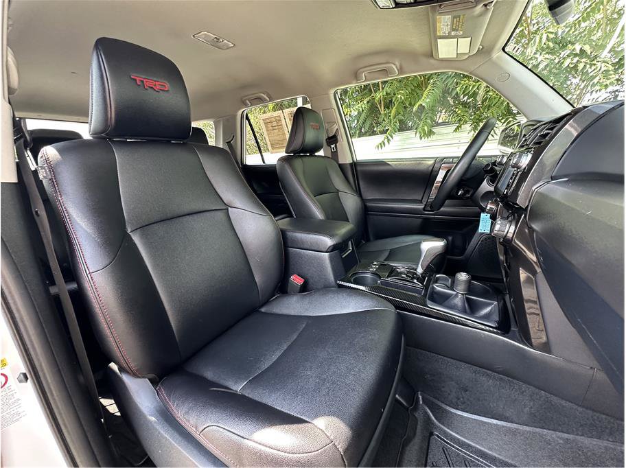 Used 2018 Toyota 4Runner TRD Off-Road Premium w/ TRD Performance Package AWD/4WD image 15