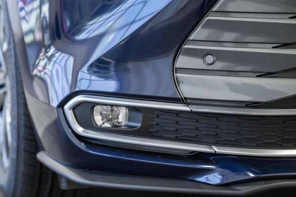 New 2026 Toyota Sienna Platinum AWD/4WD image 12