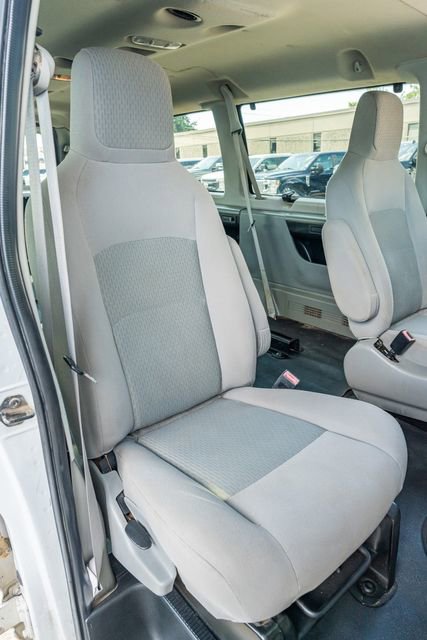 Used 2014 Ford E-350 and Econoline 350 XLT RWD image 35