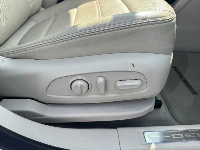Used 2023 GMC Acadia Denali AWD/4WD image 24
