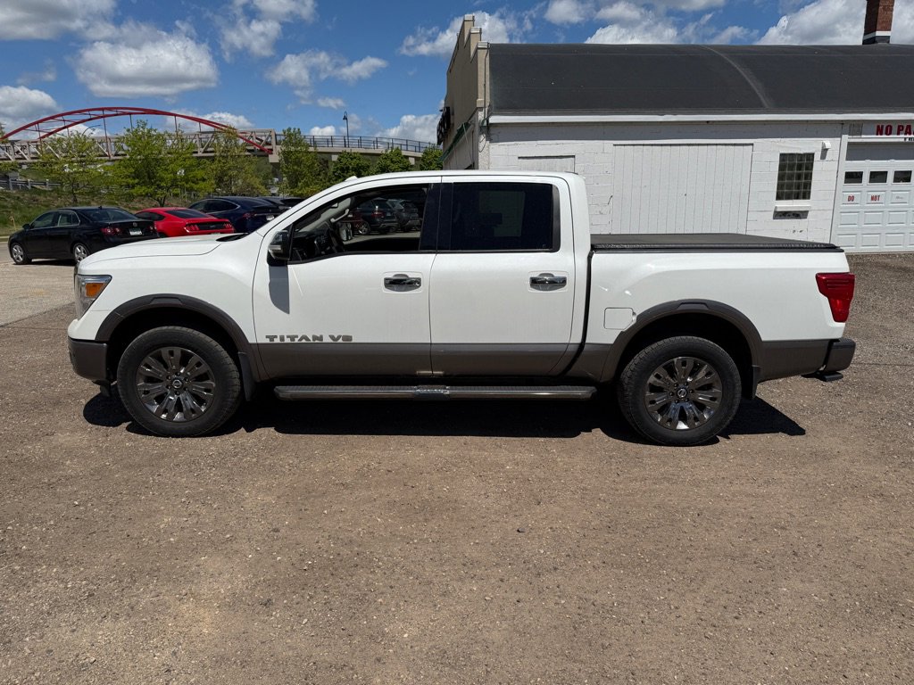 Used 2019 Nissan Titan Platinum Reserve AWD/4WD image 8