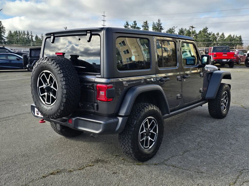 Used 2024 Jeep Wrangler Unlimited Rubicon w/ Convenience Group image 8
