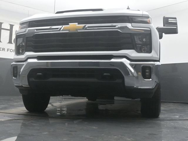 Used 2025 Chevrolet Silverado 2500 LT w/ Convenience Package image 4