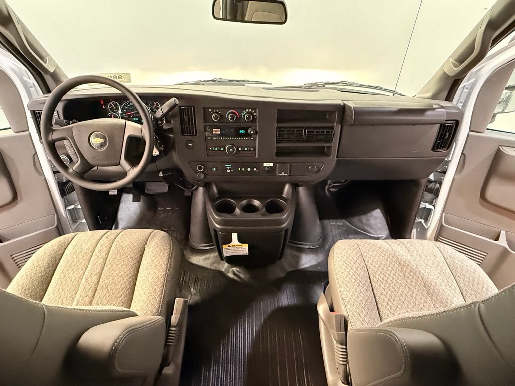 New 2025 Chevrolet Express 3500 w/ Power Convenience Package RWD image 18