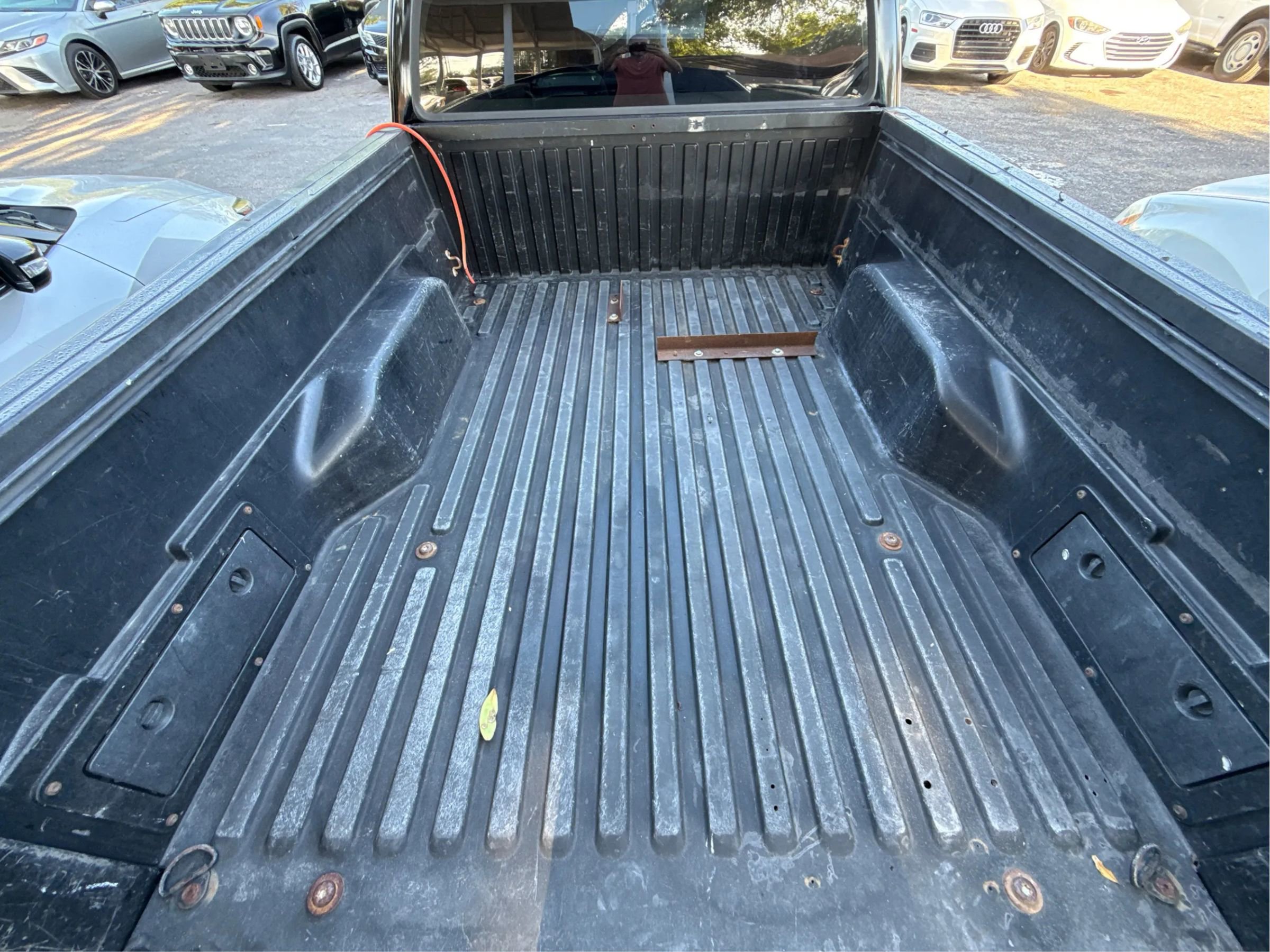 Used 2017 Toyota Tacoma SR image 22