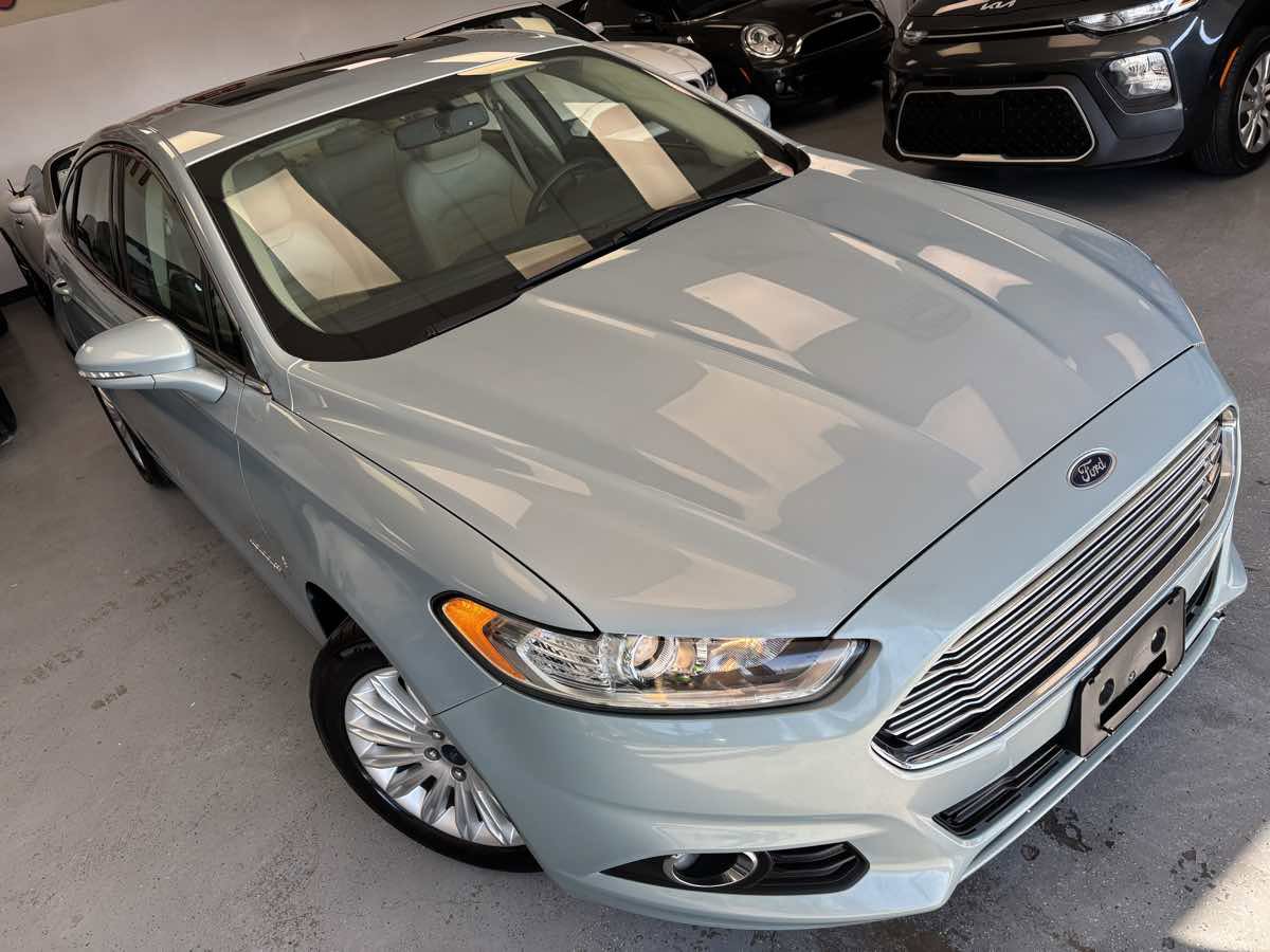 Used 2014 Ford Fusion SE w/ Equipment Group 502A image 8