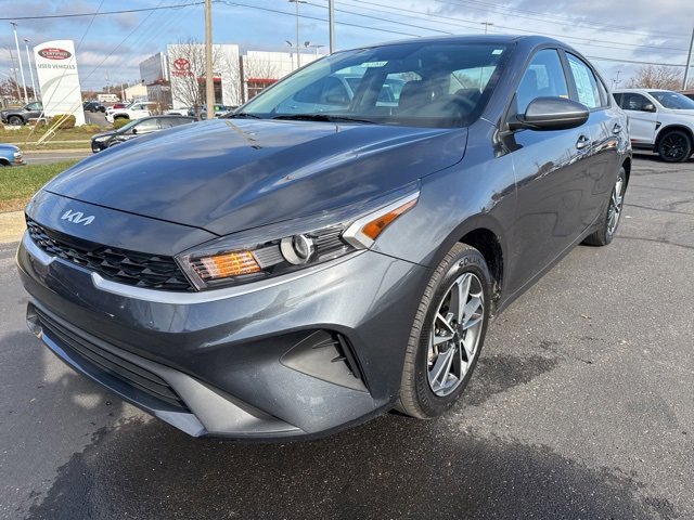 Used 2023 Kia Forte LXS image 3