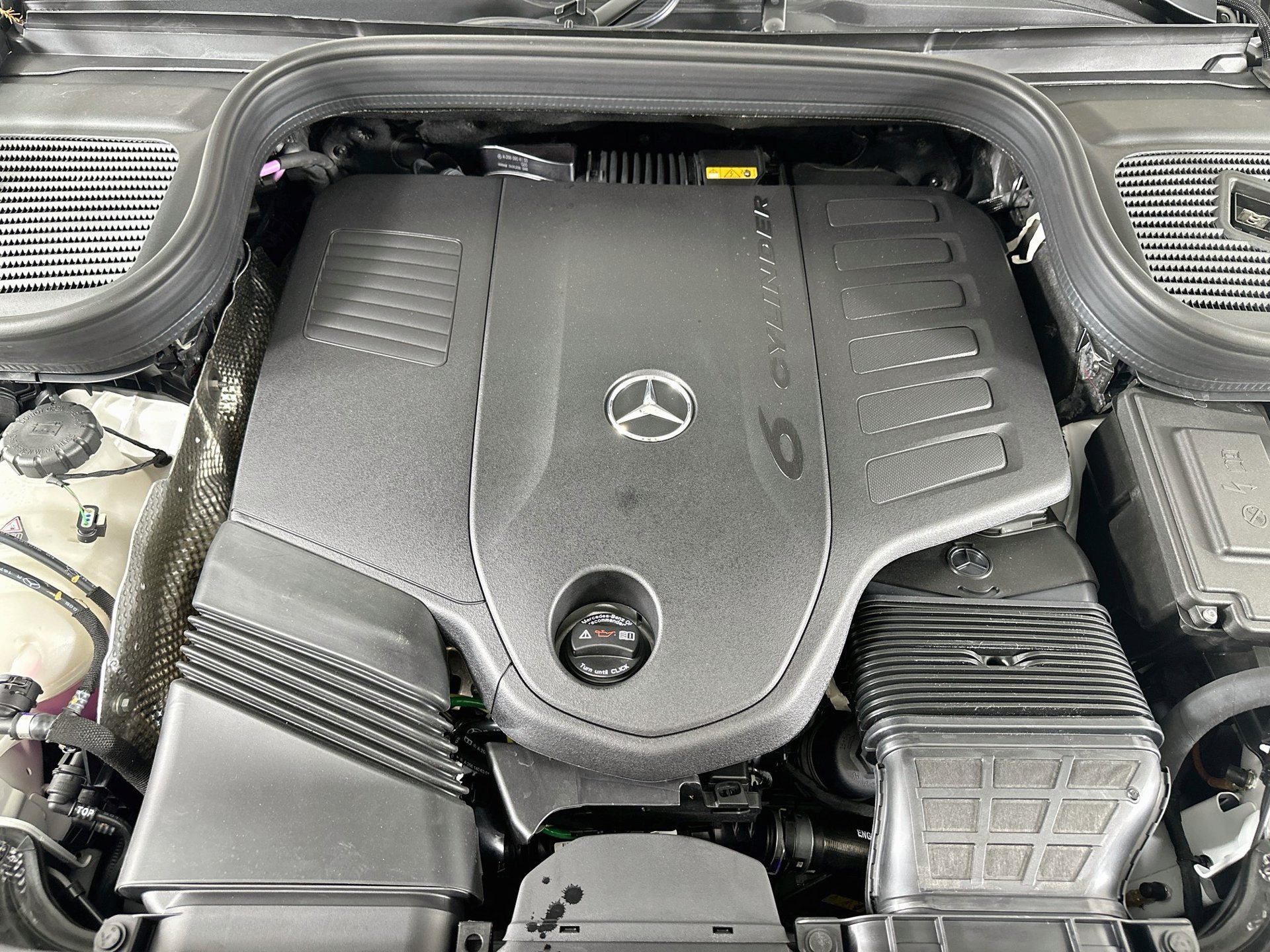 New 2027 Mercedes-Benz GLS 450 4MATIC image 33