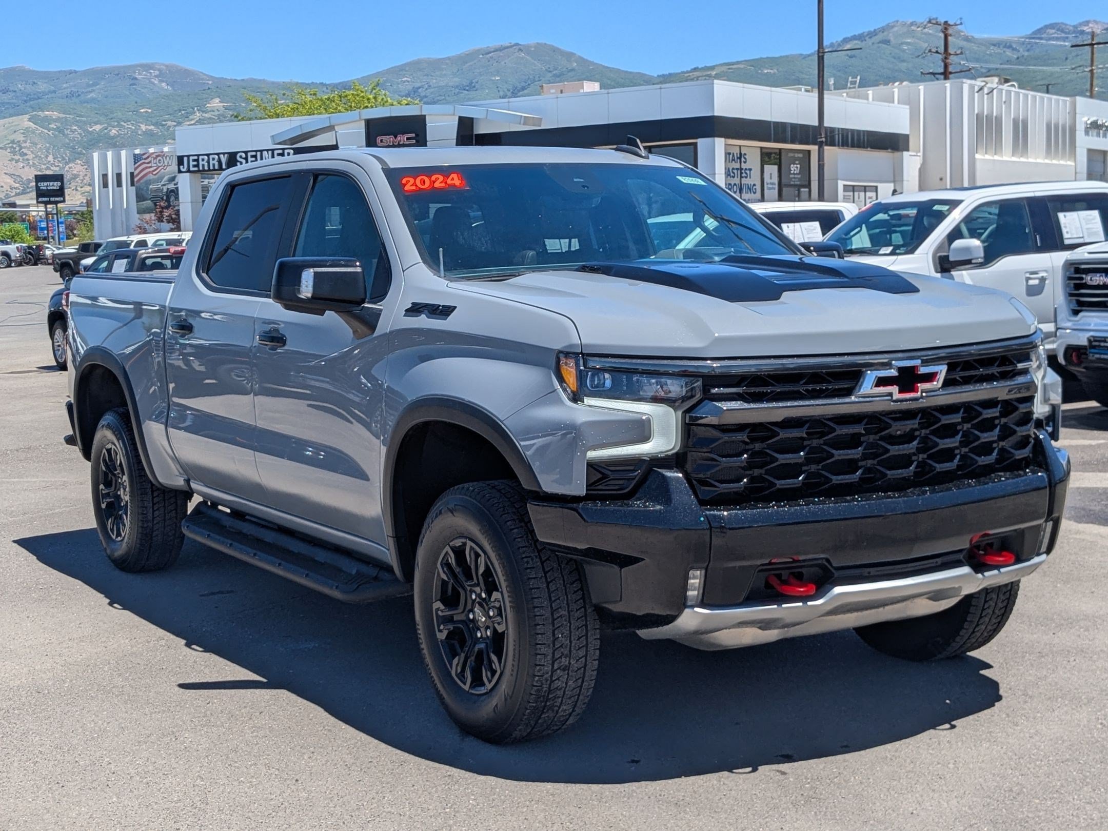 Certified 2024 Chevrolet Silverado 1500 ZR2 w/ Technology Package AWD/4WD image 8