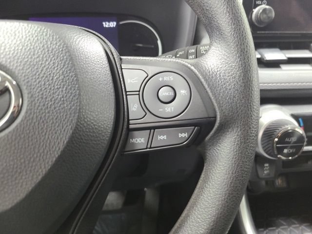 Used 2024 Toyota RAV4 XLE AWD/4WD image 24