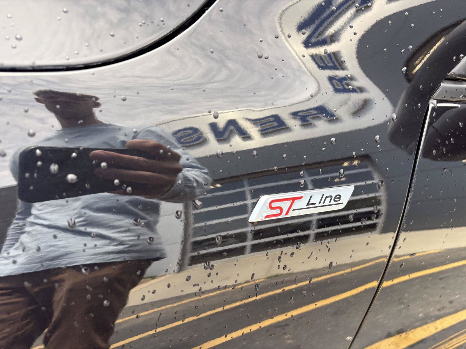 Used 2025 Ford Escape ST-Line AWD/4WD image 7