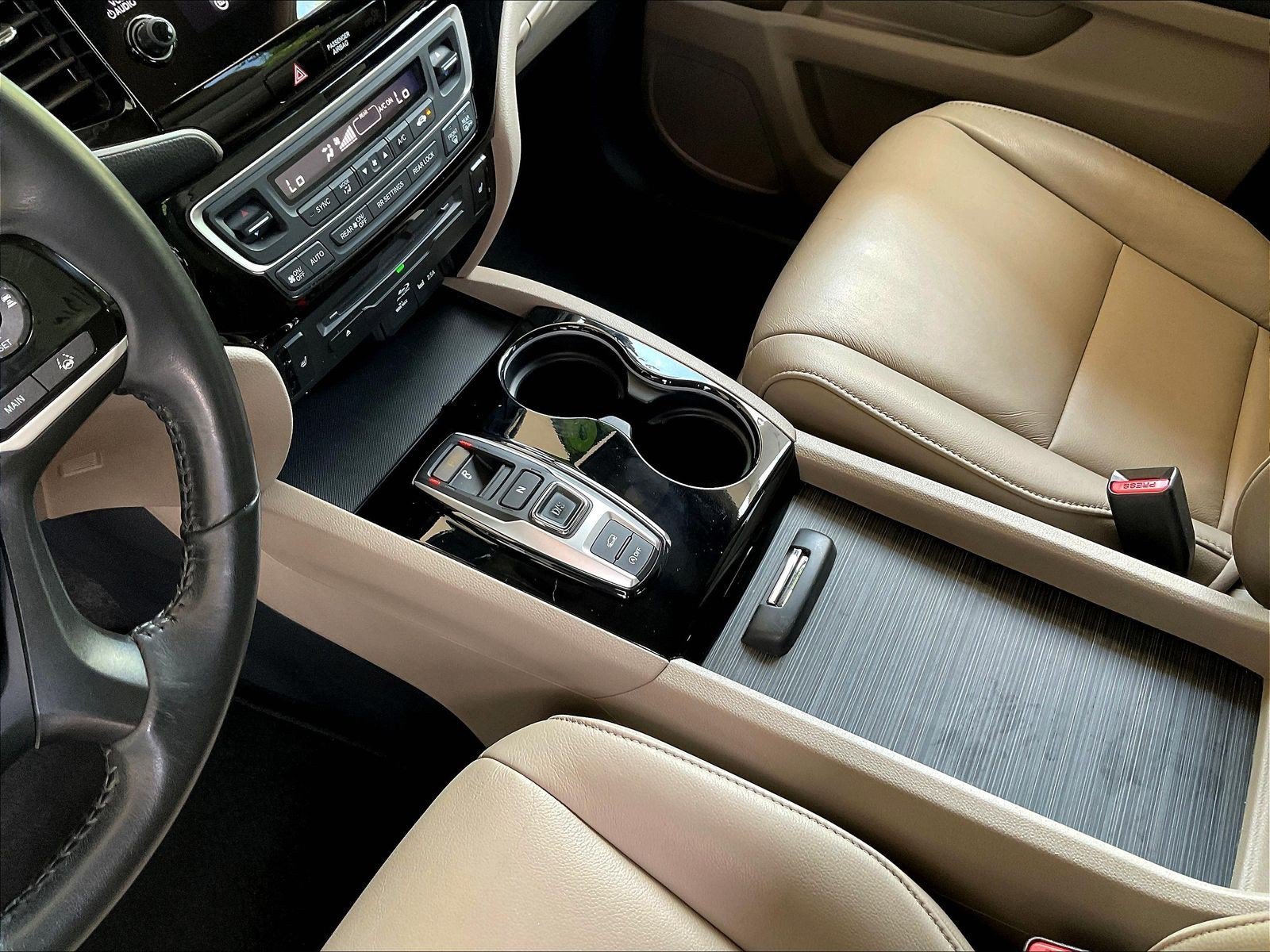 Used 2019 Honda Pilot Touring image 18