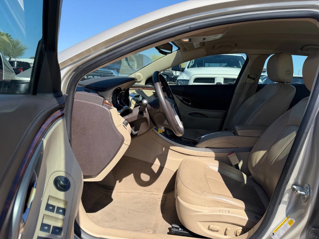 Used 2013 Buick LaCrosse Leather w/ Driver Confidence Package FWD image 17