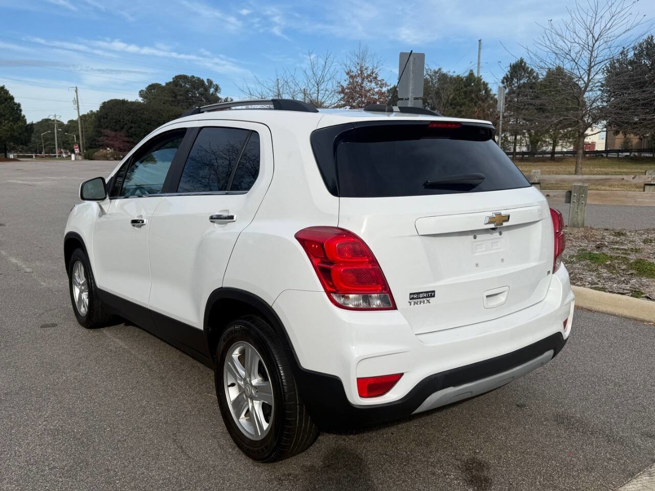Used 2019 Chevrolet Trax LT w/ LT Convenience Package image 5