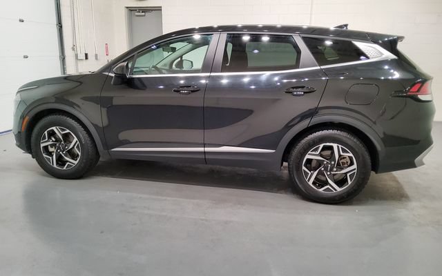 Used 2024 Kia Sportage LX FWD image 5