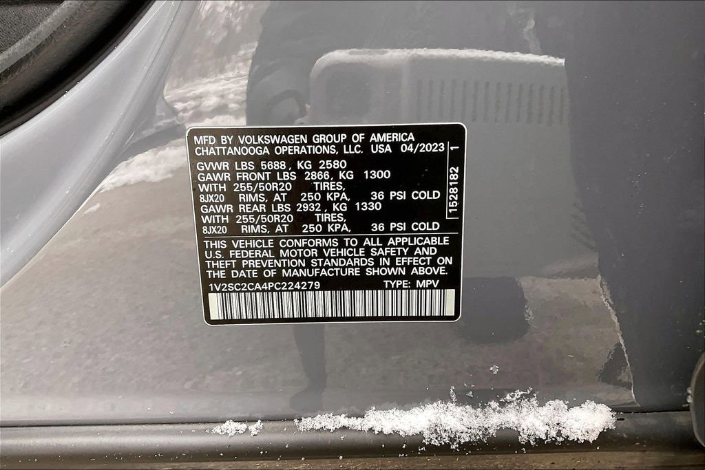 Used 2023 Volkswagen Atlas Cross Sport SEL R-Line image 34