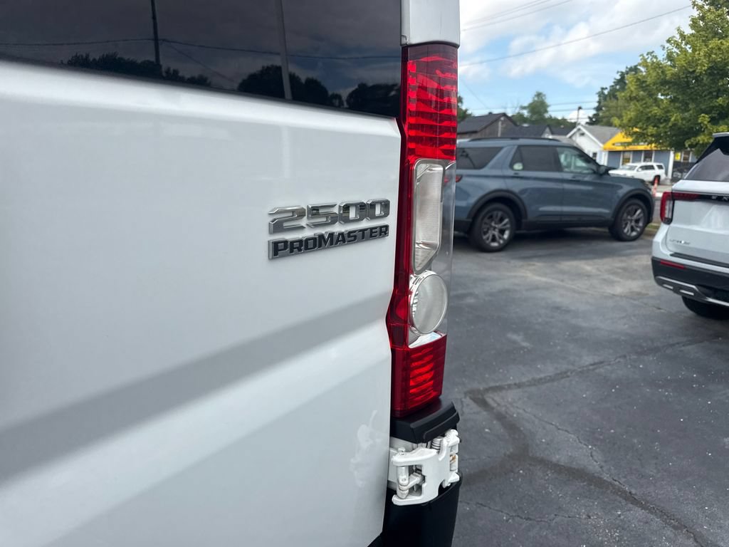 Used 2025 RAM ProMaster 2500 w/ U-Haul Equipment Group FWD image 12