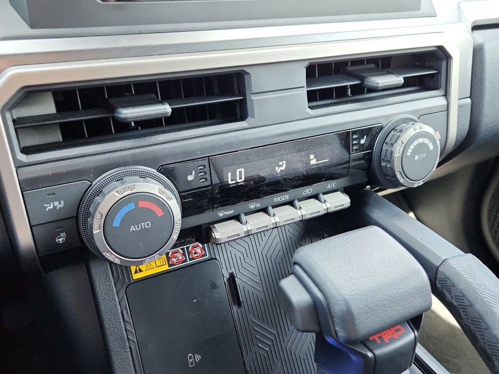 Used 2025 Toyota 4Runner TRD Off-Road AWD/4WD image 26