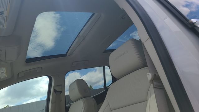 Used 2023 GMC Acadia Denali w/ Denali Ultimate Package AWD/4WD image 23