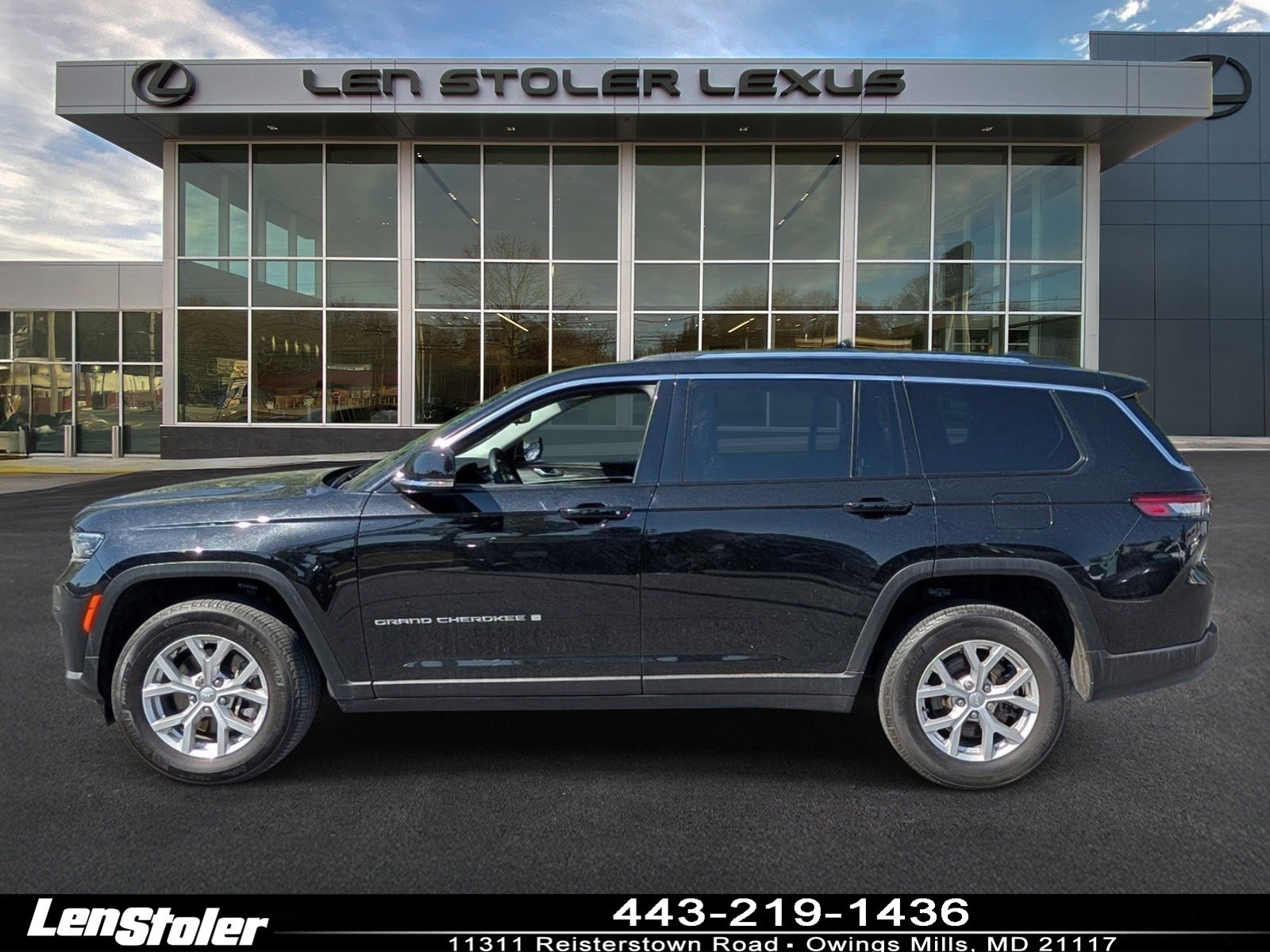 Used 2023 Jeep Grand Cherokee L Limited AWD/4WD image 6