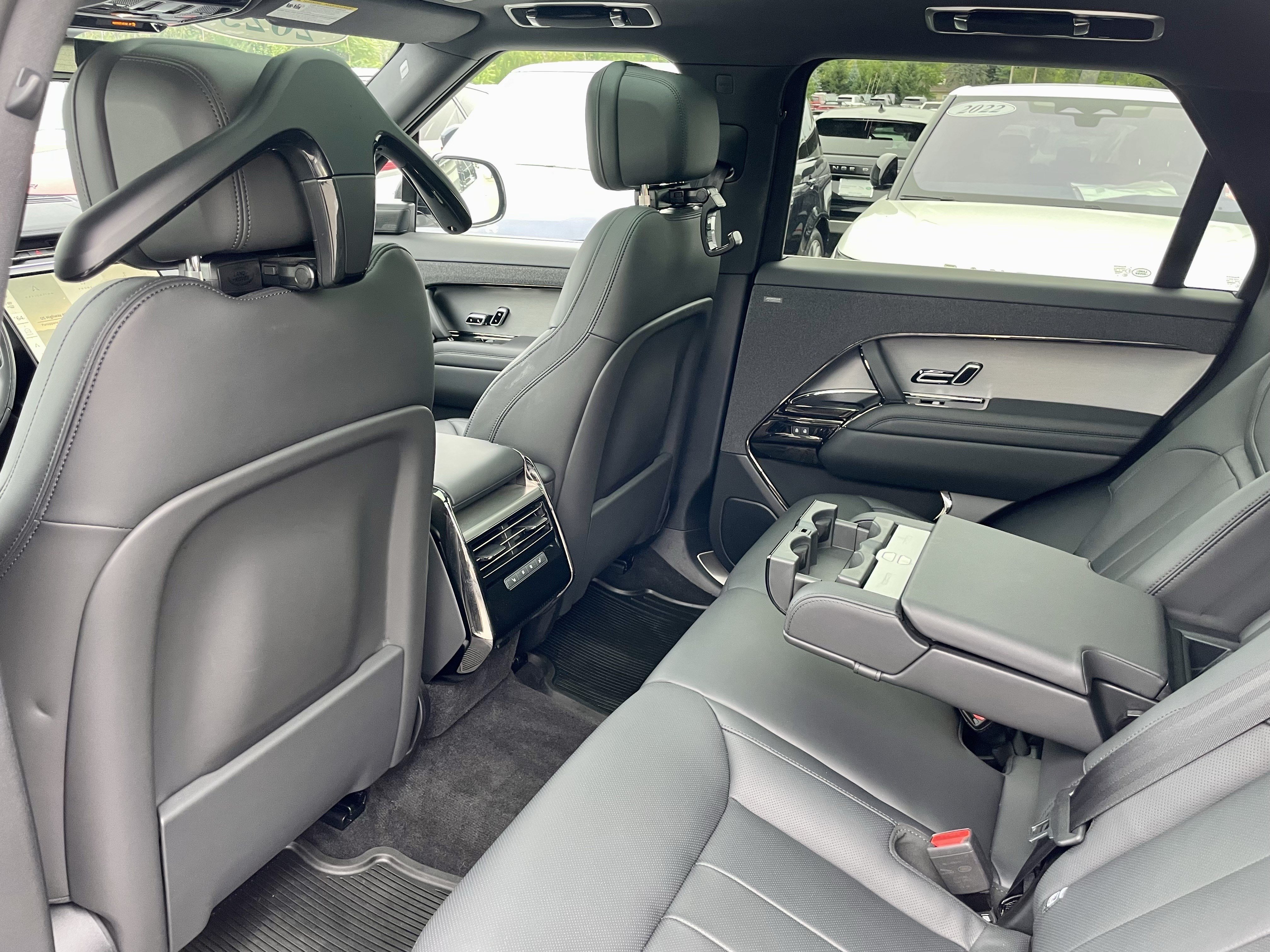 Certified 2025 Land Rover Range Rover Sport Dynamic SE AWD/4WD image 30