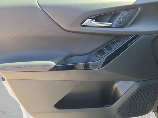 New 2026 Chevrolet Equinox LT w/ Safety and Technology Package FWD image 15