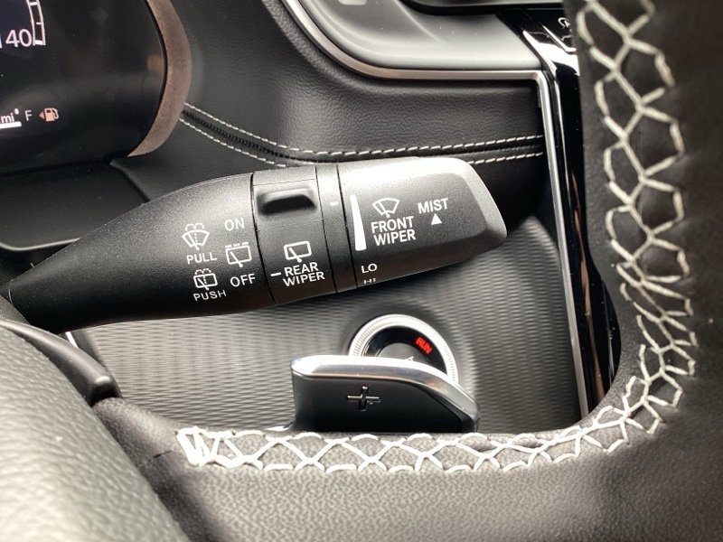 New 2025 Jeep Grand Cherokee Laredo w/ Luxury Tech Group I image 37