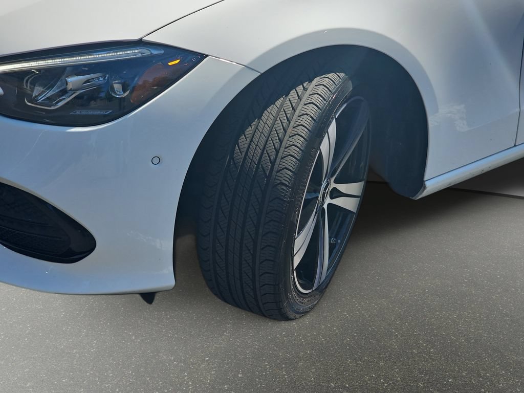 Used 2025 Mercedes-Benz C 300 4MATIC Sedan image 35