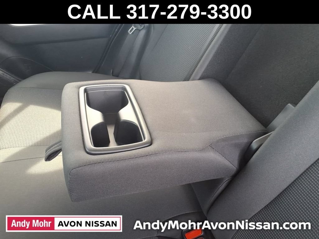 Used 2025 Toyota RAV4 LE AWD/4WD image 39