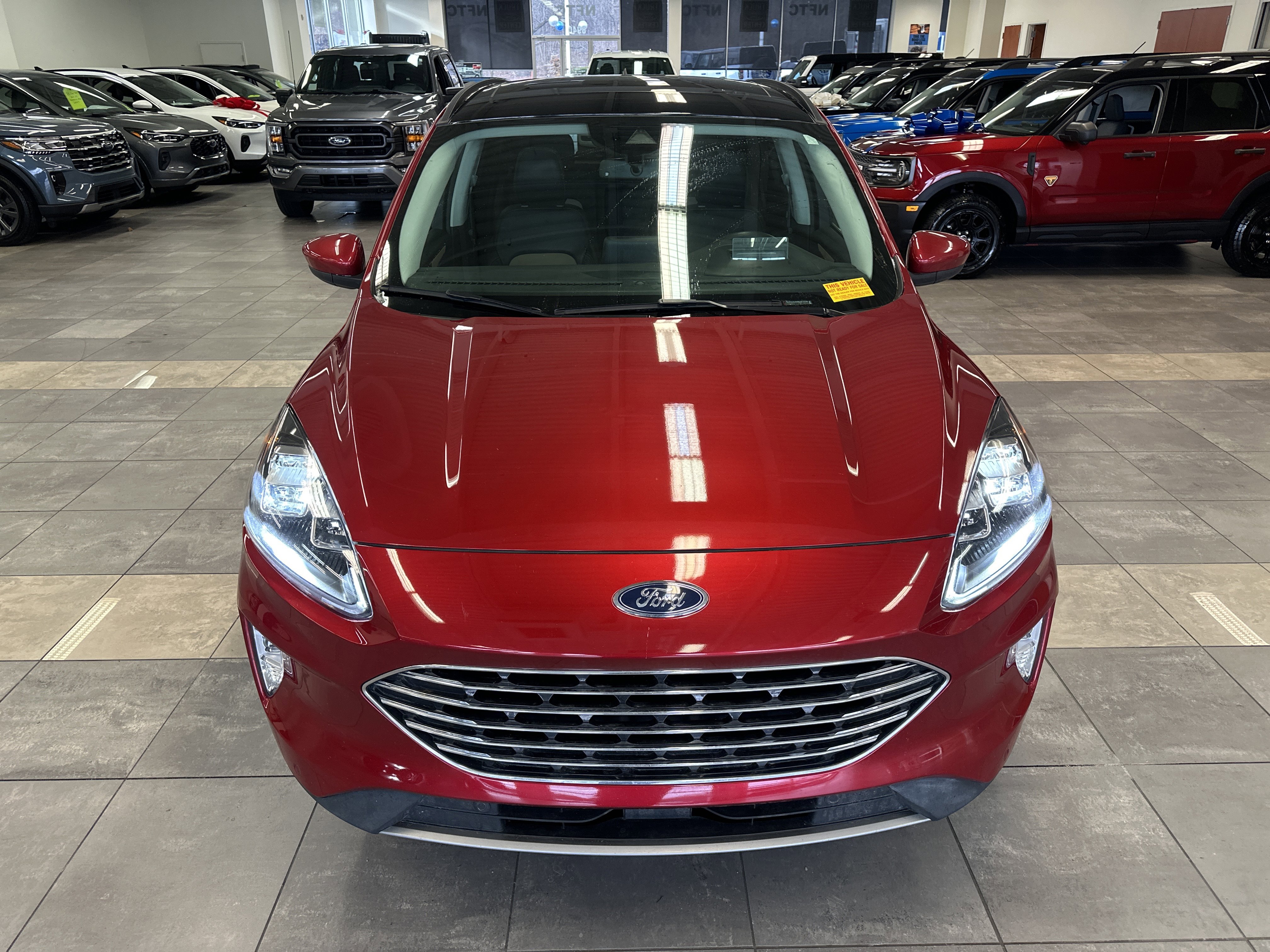 Used 2021 Ford Escape Titanium w/ Titanium Elite Package image 18