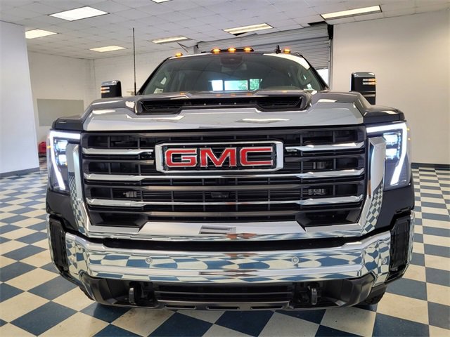 New 2025 GMC Sierra 2500 SLT image 2