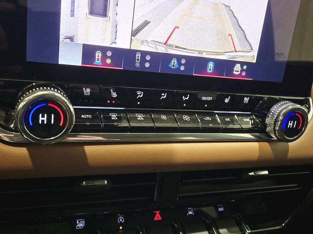 Used 2024 GMC Canyon AT4 w/ AT4 Premium Package image 28