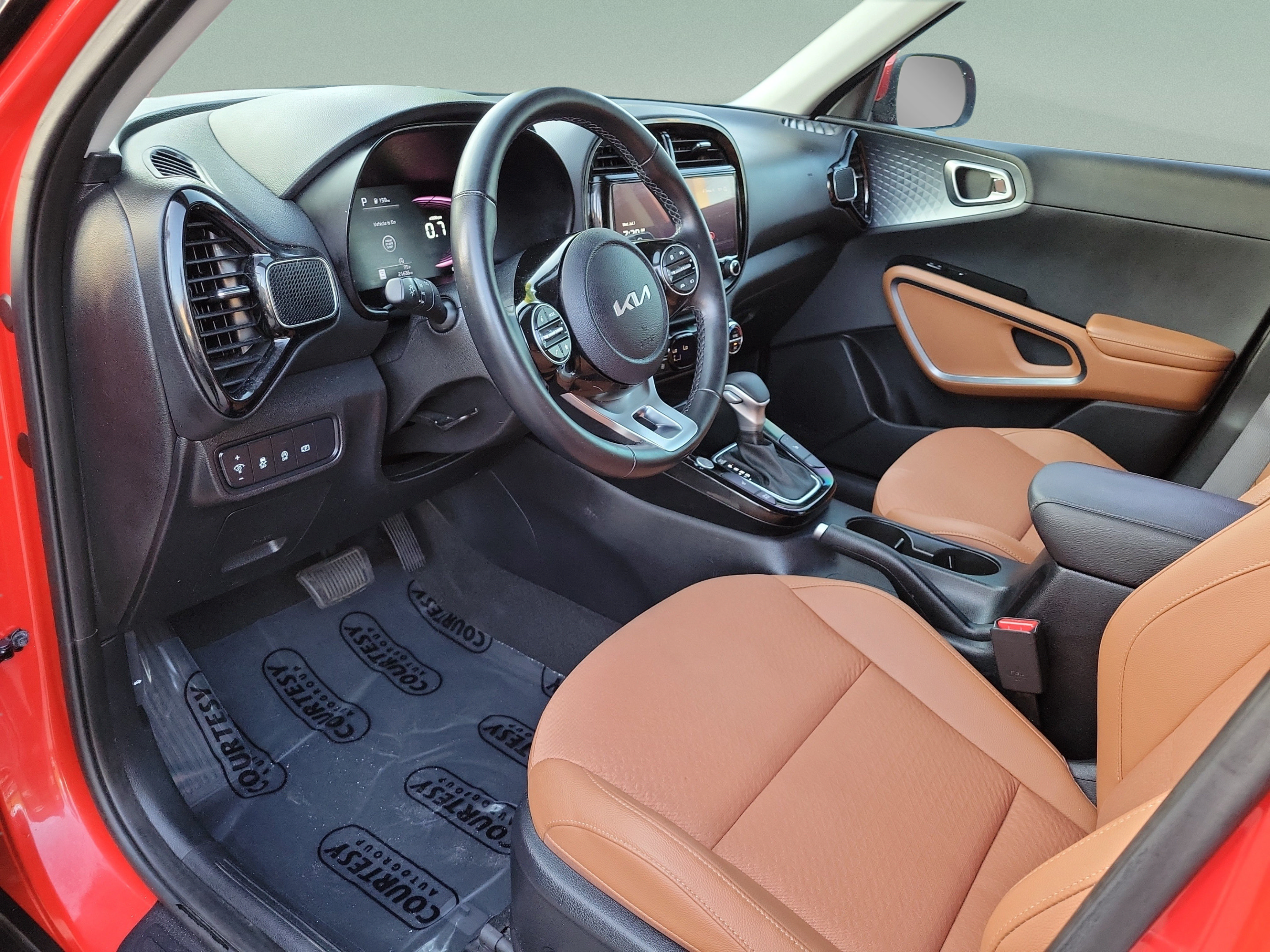 Used 2024 Kia Soul EX w/ Option Group 015 FWD image 15
