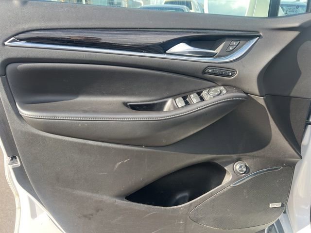 Used 2020 Buick Enclave Avenir w/ Avenir Technology Package image 23