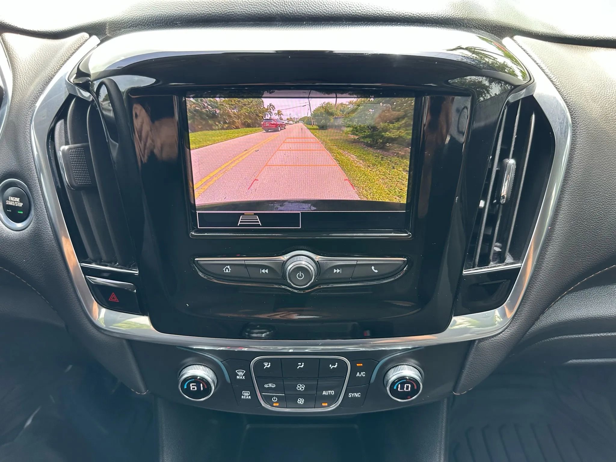 Used 2020 Chevrolet Traverse LS image 21