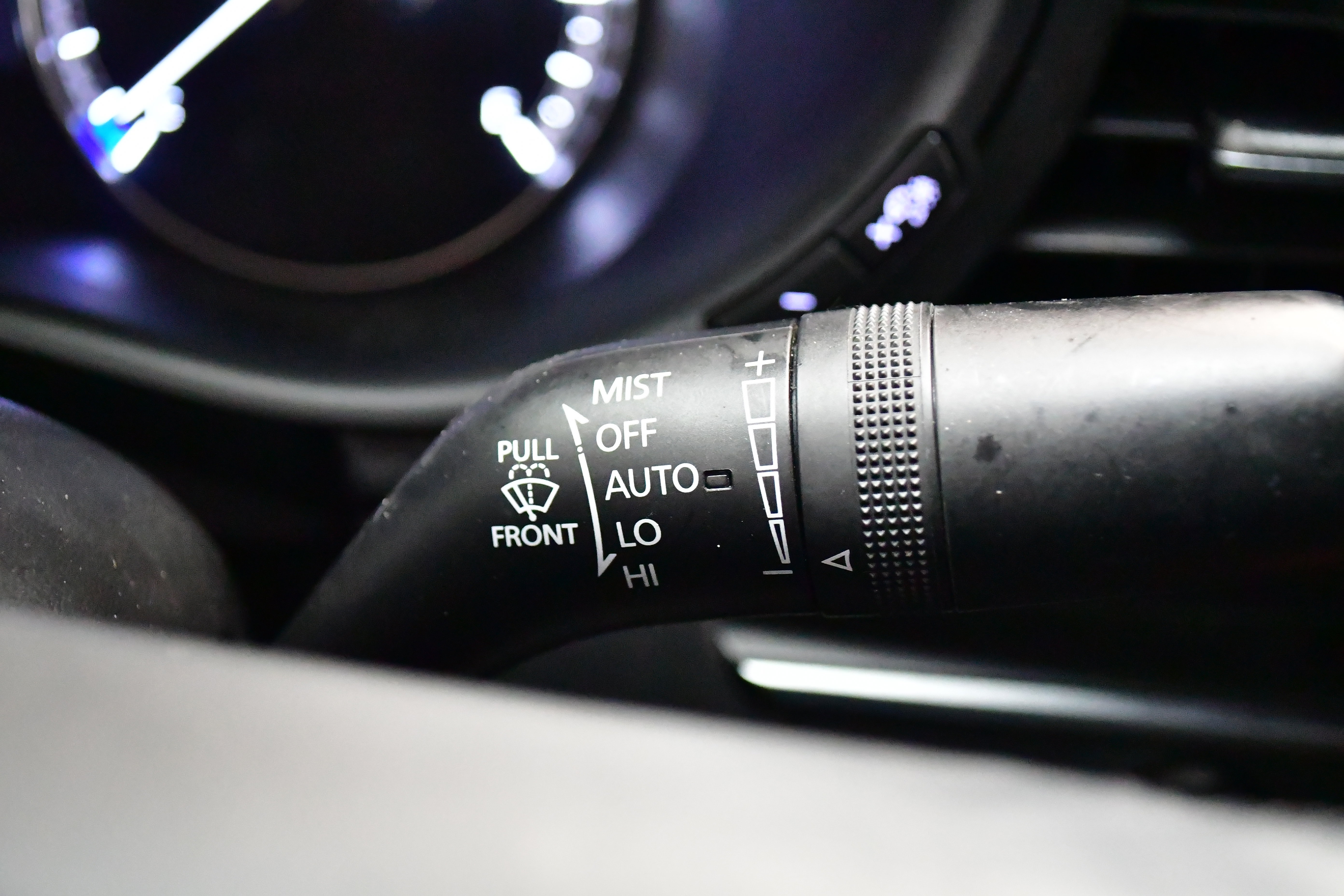 Used 2024 MAZDA MAZDA3 s image 41