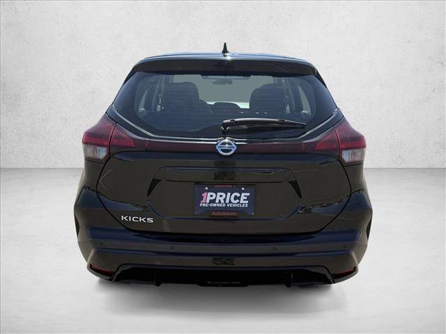Used 2021 Nissan Kicks S FWD image 6