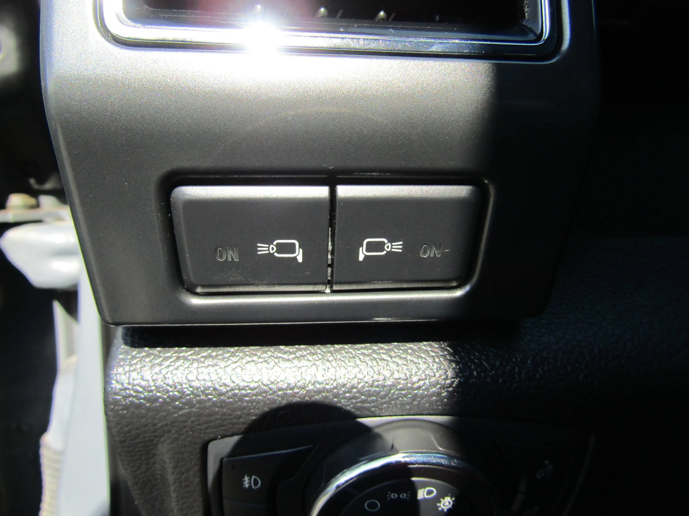 Used 2019 Ford F150 Lariat w/ Equipment Group 502A Luxury AWD/4WD image 23