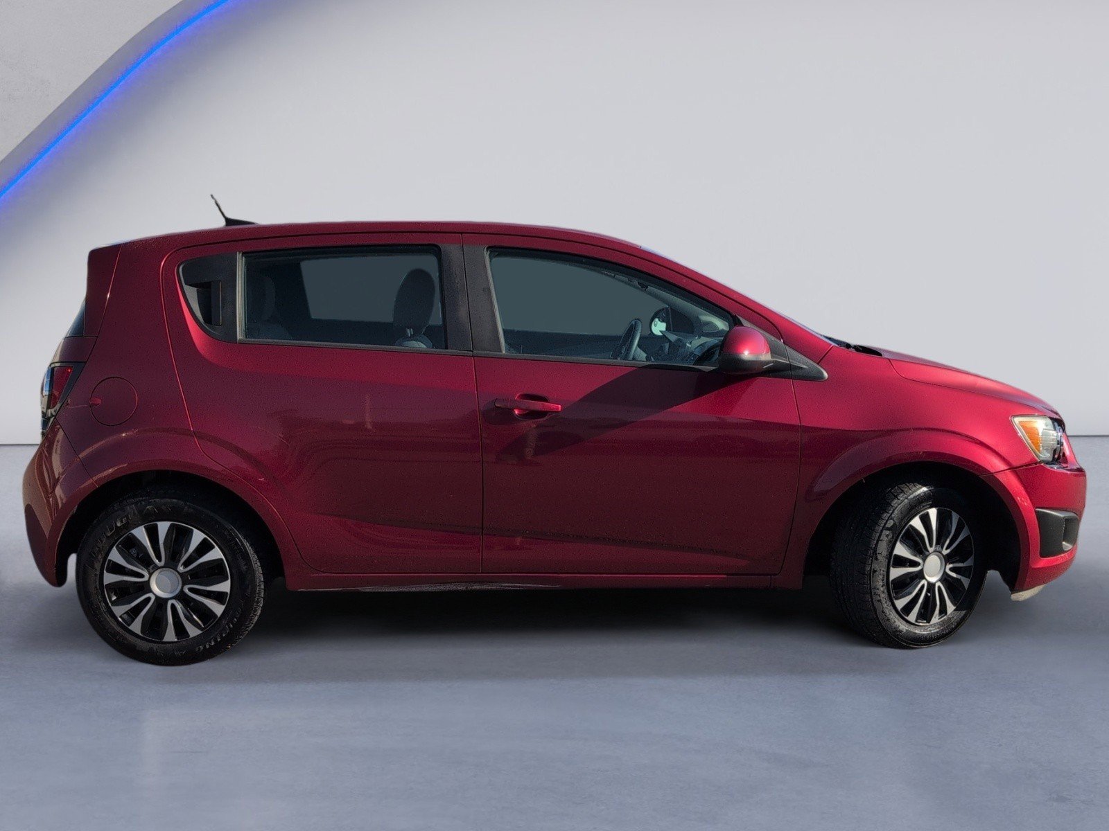 Used 2014 Chevrolet Sonic LS image 3